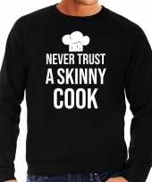 Never trust a skinny cook bbq barbecue cadeau trui zwart heren